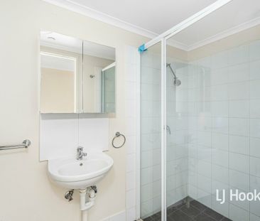 1 BEDROOM 1 BATHROOM FURNISHED STUDIO UNIT - Photo 3