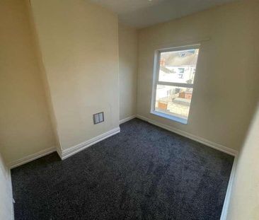 Clifton Gardens, St. Georges Road, Hull, HU3 - Photo 3