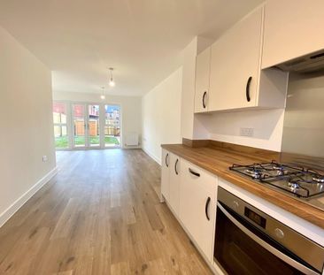 3 bedroom townhouse to rent - Photo 4