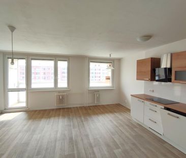 Pronájem bytu 3+kk 76 m², Dědinova 2010, Praha Chodov - Photo 1