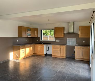 Location Maison 5 pièces 108m² ST MELOIR DES ONDES 35350 - Photo 5