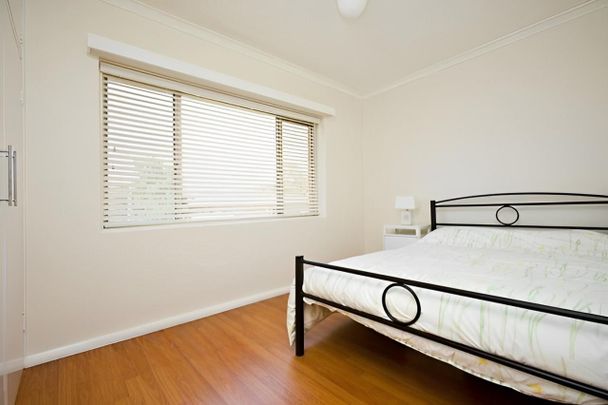 13/9 Wark Street, Hughes ACT 2605 - Apartment For Rent | Domain - Photo 1