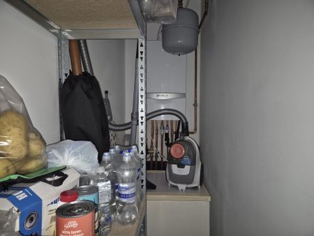 Gerenoveerde knusse rijwoning met tuin. - Photo 2