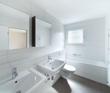 Lichtdurchflutete Wohnung mit Chemine - Photo 6