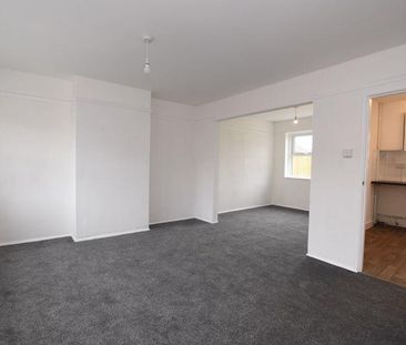 3 bedroom end of terrace house to rent - Photo 1