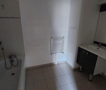 location Appartement T3 DE 65.89m² À AUBERVILLIERS - Photo 2