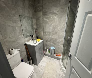 Headlands Lane, ., Pontefract - Photo 1