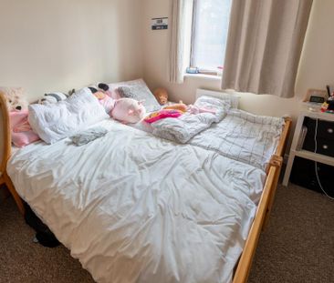 2 bedroom flat to rent - Photo 6