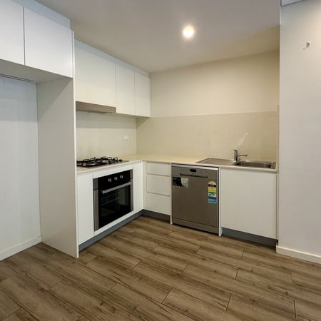 1 bedroom apartment - 20% below market rent - Photo 4