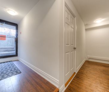 For Lease - 1391 Dundas Street, Toronto, Ontario - Photo 6