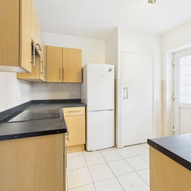 Ethorpe Crescent, Gerrards Cross, Buckinghamshire,SL9 - Photo 1