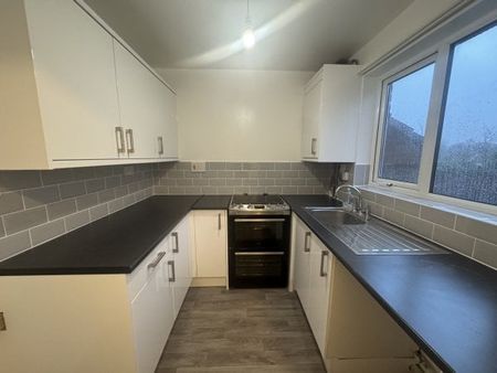 Clover Rise, Plymouth, PL6 - Photo 5