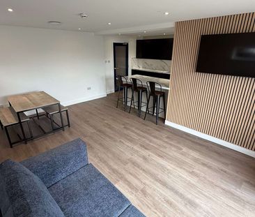 Brand New Luxury Hmo - BH12 Room 2 - Photo 2