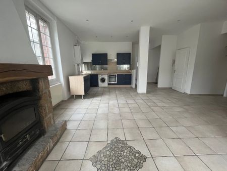 Location Appartement 3 pièces 74m² ST ETIENNE 42100 - Photo 3