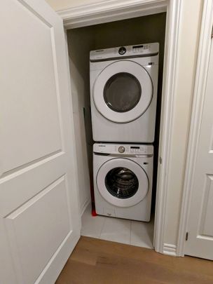 For Lease - 28 Sigford Street, Whitby, Ontario - Photo 1