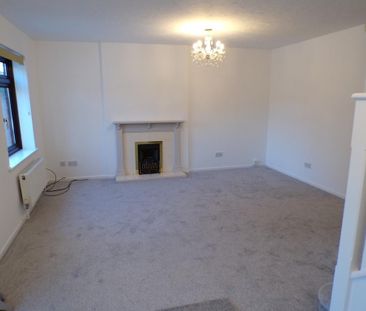 3 bedroom link detached house to rent - Photo 4