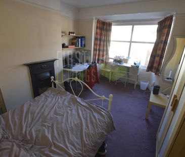 5 bedroom terraced house to rent - Photo 4