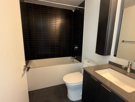 For Lease - 89 Dundas Street Unit# 1612, Mississauga, Ontario - Photo 3