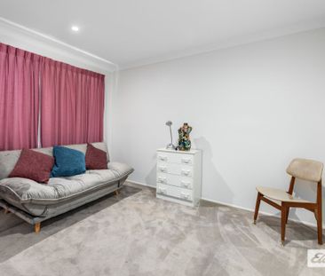 Spacious, Stylish & Exceptionally Versatile Family Living - Photo 1