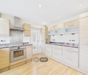 4 bedroom detached house to rent - Photo 5