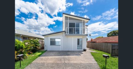 Snap up this 1 bedroom duplex! - Photo 4