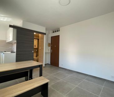Location Appartement 1 pièce 21m² AUBENAS 07200 - Photo 1