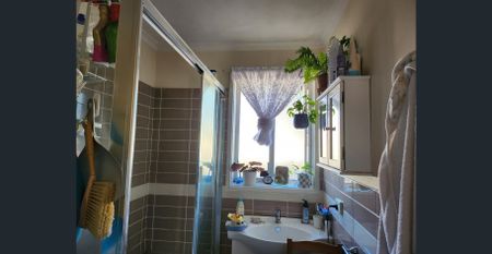 A corner unit with a large backyard - Photo 3