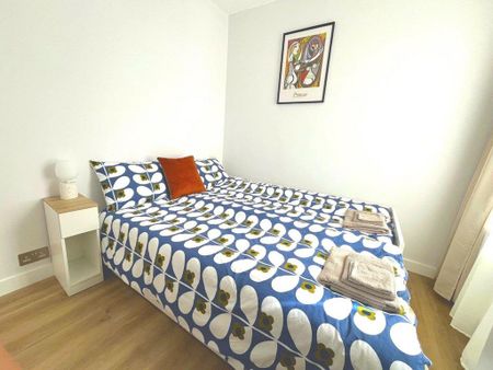 2 bedroom flat to rent - Photo 5