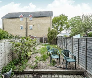 Tithe Barn Close, KT2, London - Photo 1