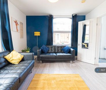 5 bedroom end of terrace house to rent - Photo 5