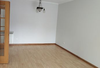 Apartamento T1 para Arrendamento no Porto com Garagem e Arrumos