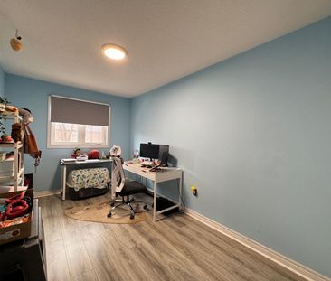 For Lease - 154 Amulet Crescent, Richmond Hill, Ontario - Photo 3