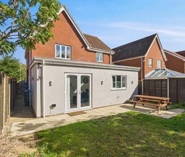 1 bedroom in a house share to rent - Photo 5