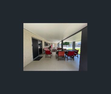 Pool, Solar & Space - The Complete Family Home - Photo 5