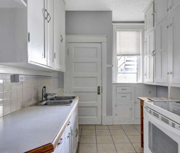 For Rent – 2 Bedroom - Photo 3