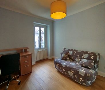 Location Appartement 3 pièces 69m² - Photo 4