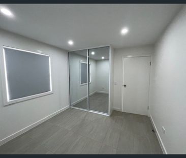 Spacious Near New 2 Bedroom Granny Flat - Photo 1