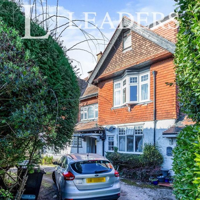 1 bedroom in a house share to rent - Photo 1