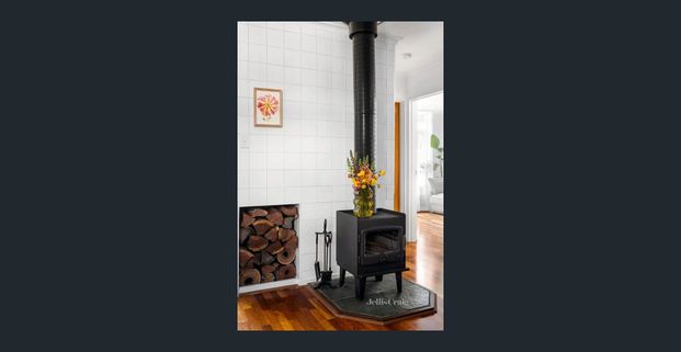 Light-Filled, Stylish Living in the Heart of Northcote - Photo 1