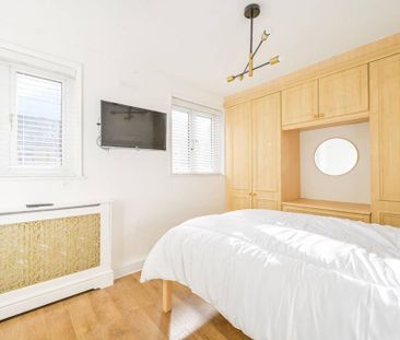 4 bedroom terraced house to rent - Photo 3