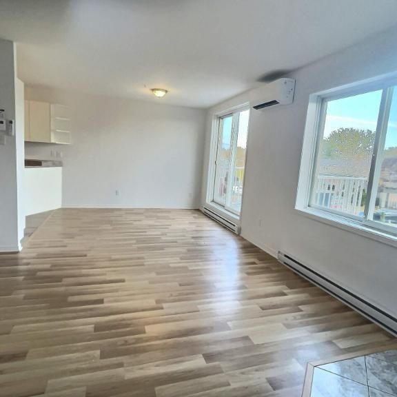 2 CH - 1 SDB - Charlemagne - $1,495 /mo - Photo 1