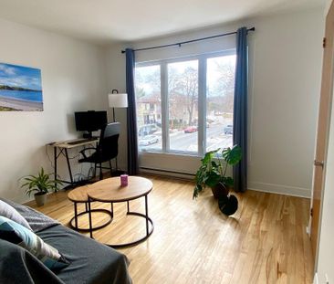 3-1/2 au 2e étage d'un triplex tranquille - Photo 1