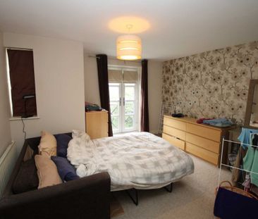 4 bed House for rent - Photo 5