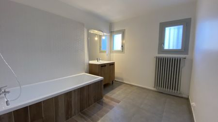 Location Appartement 4 pièces 110m² MONTPELLIER 34090 - Photo 4