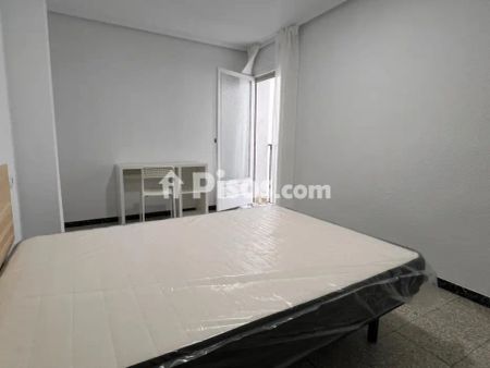 Piso en alquiler en Plaza Major del Raval, 2 - Photo 3