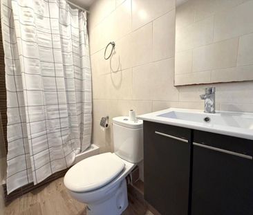 Piso de alquiler en Calle Sant Josep, La Barceloneta - Photo 3