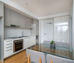 City Life Made So Easy! - Photo 2