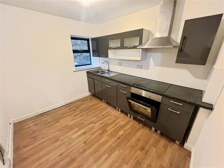 East Road, Tylorstown, FERNDALE - Photo 3