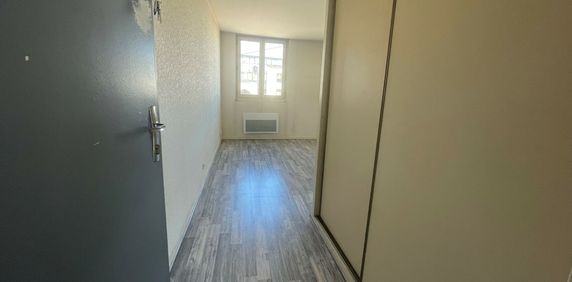 Beau T1 de 28m² – PLACE DES CARMES – LIMOGES – BEGIP - Photo 2