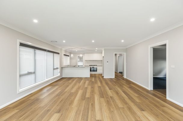 Stylish Family Home in Prime Location - Photo 1